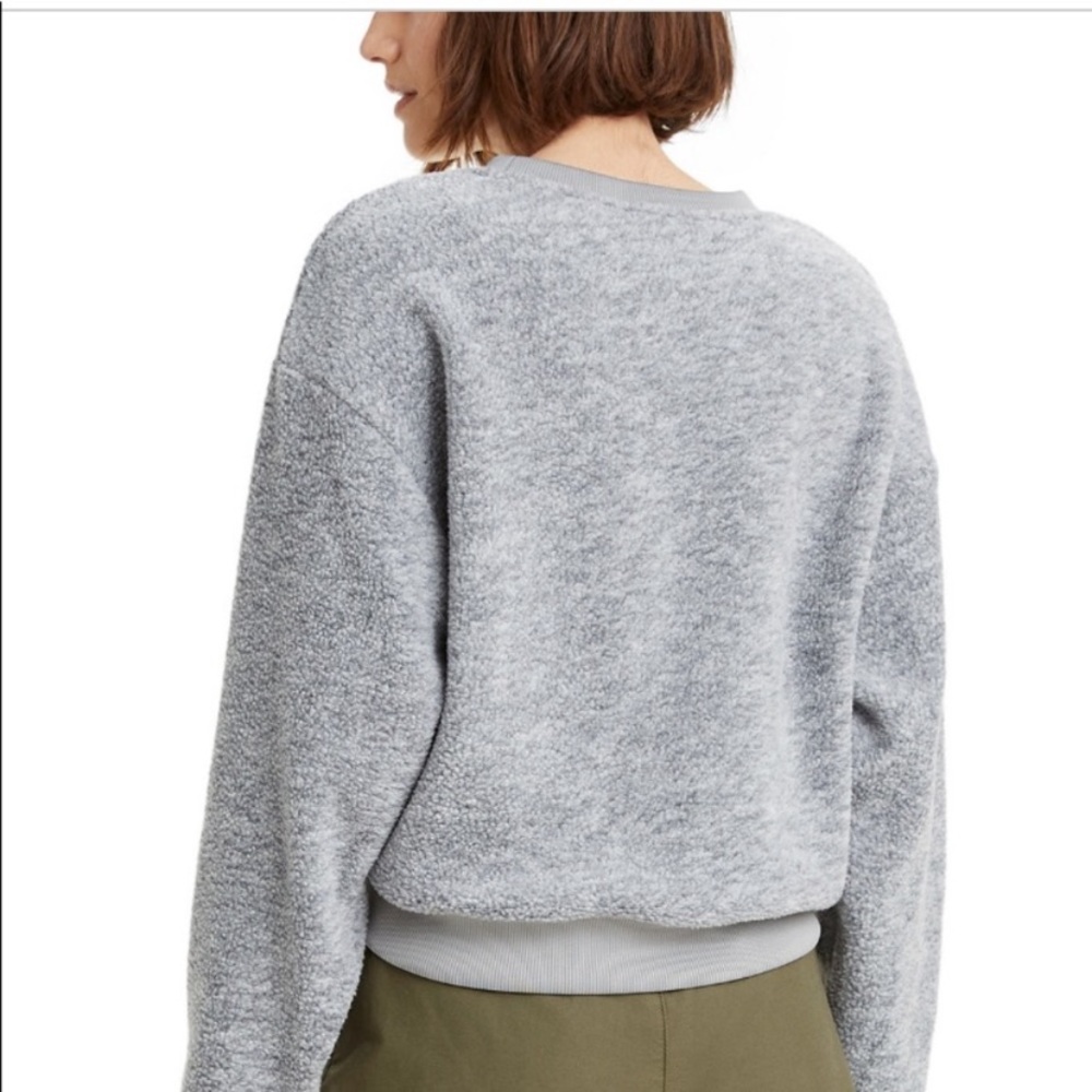 Levi’s faux fur pullover sweater - Picture 2 of 8